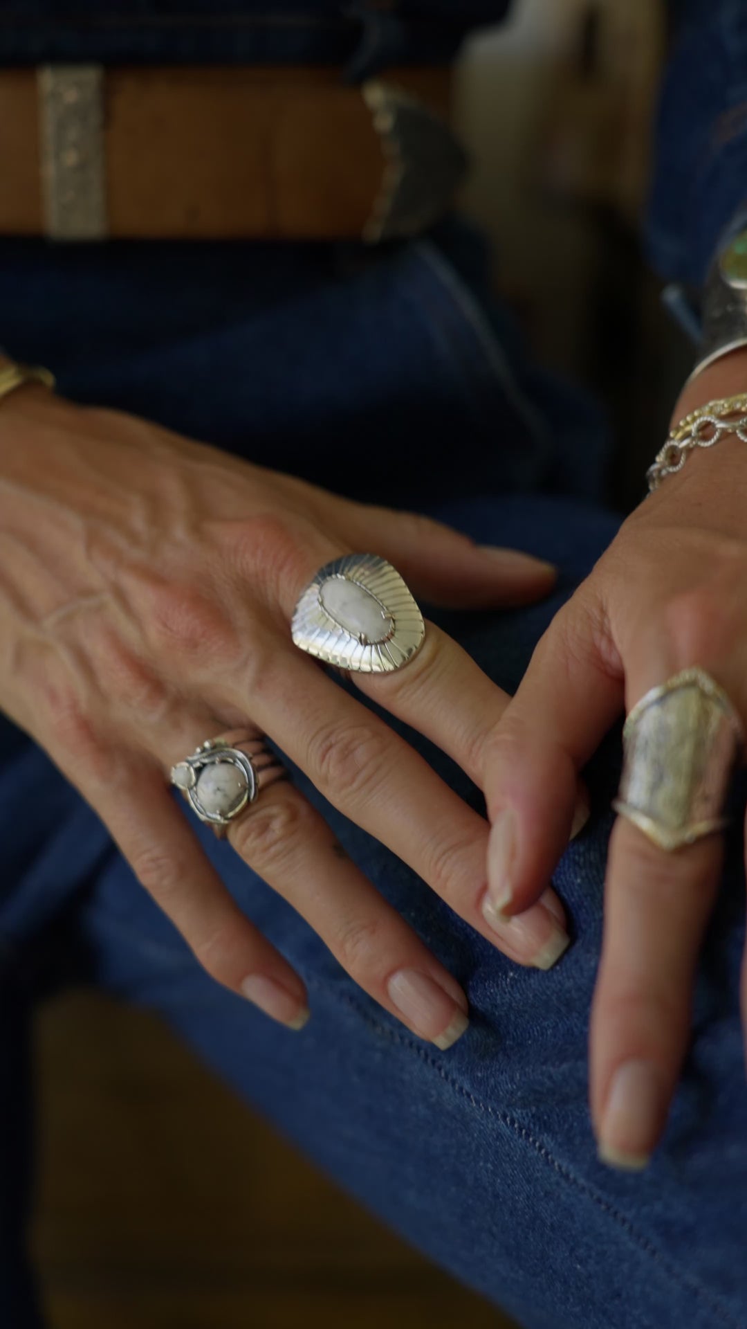 Feather Magnesite Cigar Band