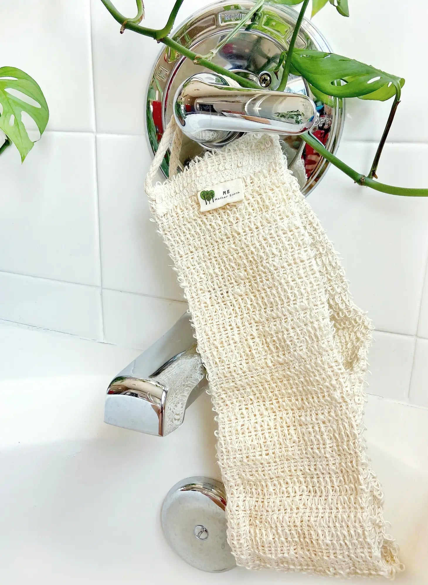 Uncoated Long Handle Sisal Kitchen Brush // Bayou with Love
