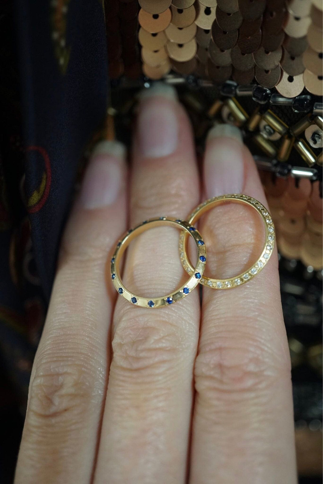 SAPPHIRE PAVÉ KNIFE EDGE BAND Bayou with Love 